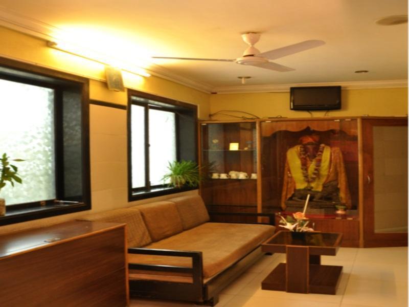 Hira Palace Hotel Mumbai Exterior photo